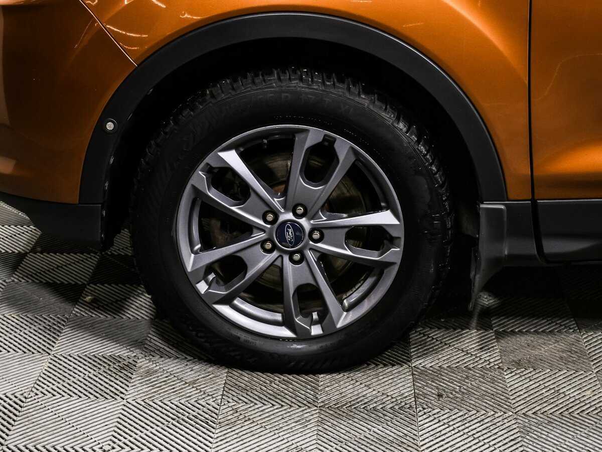 Ford Kuga с пробегом — 2013 год. Фото: #13