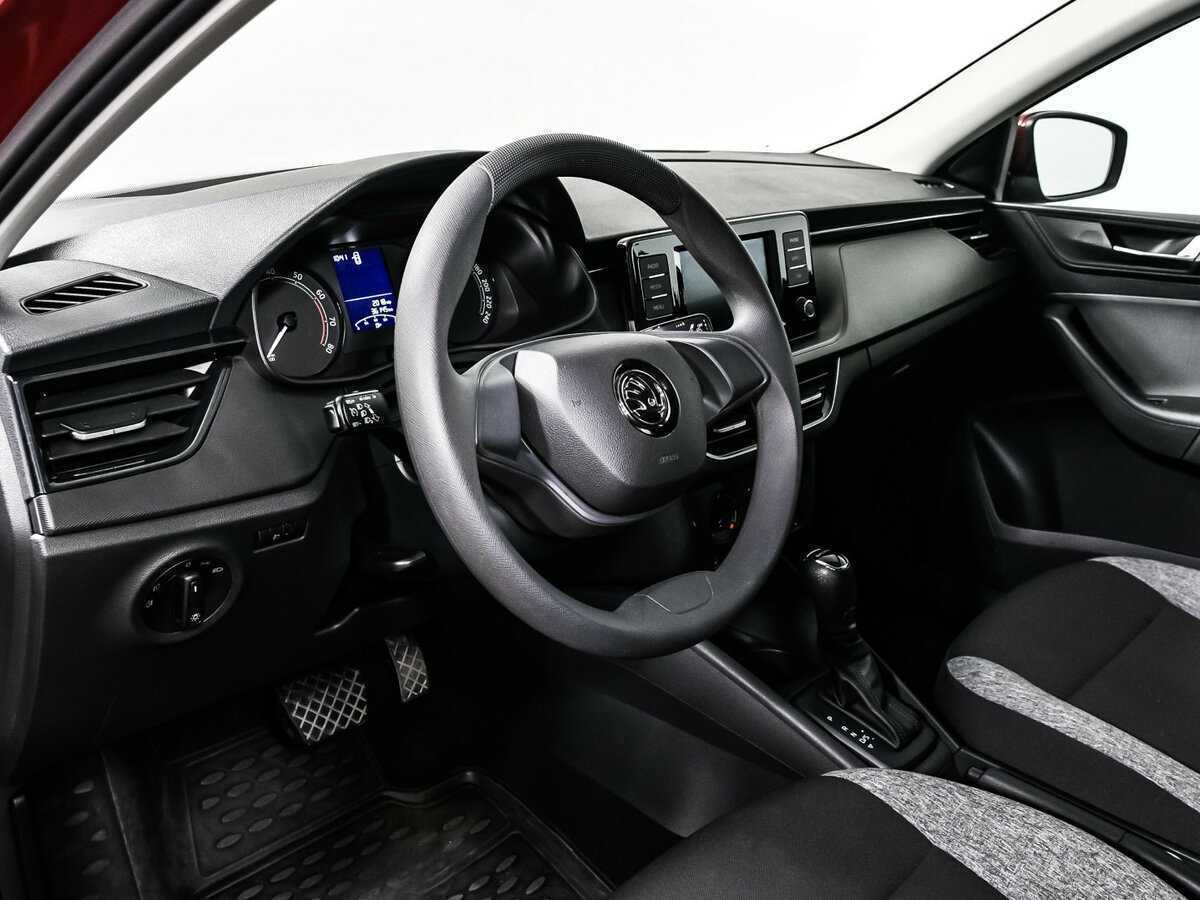 Skoda Rapid с пробегом — 2020 год. Фото: #11