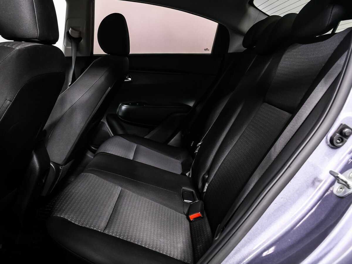 Kia Rio с пробегом — 2020 год. Фото: #12