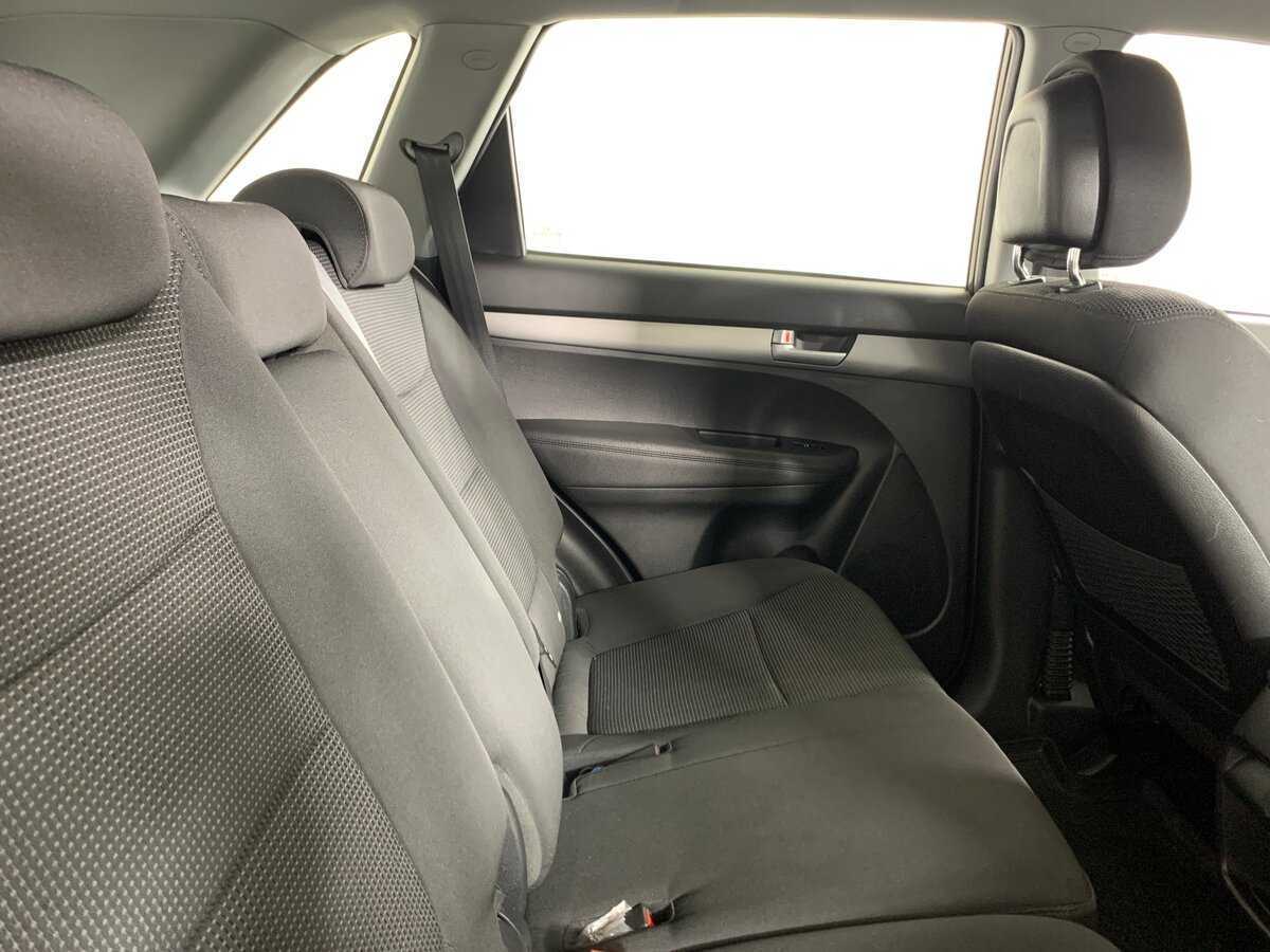 Kia Sorento с пробегом — 2014 год. Фото: #17