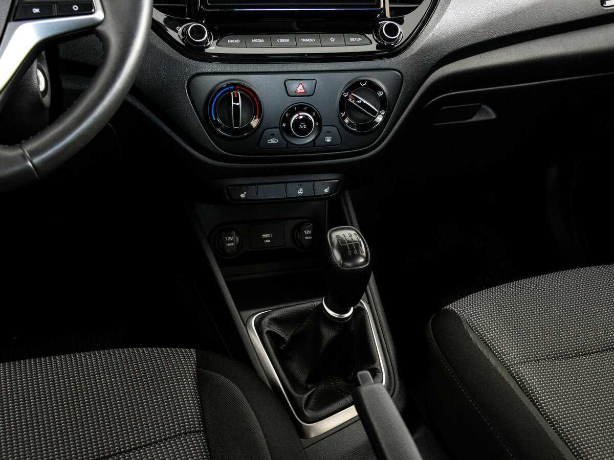 Hyundai Solaris с пробегом — 2021 год. Фото: #11