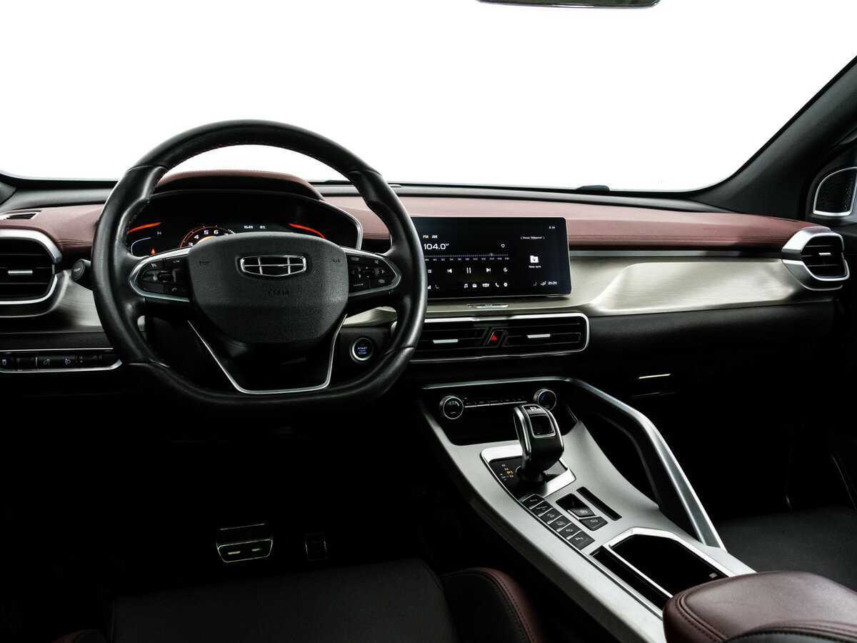 Geely Coolray с пробегом — 2022 год. Фото: #10