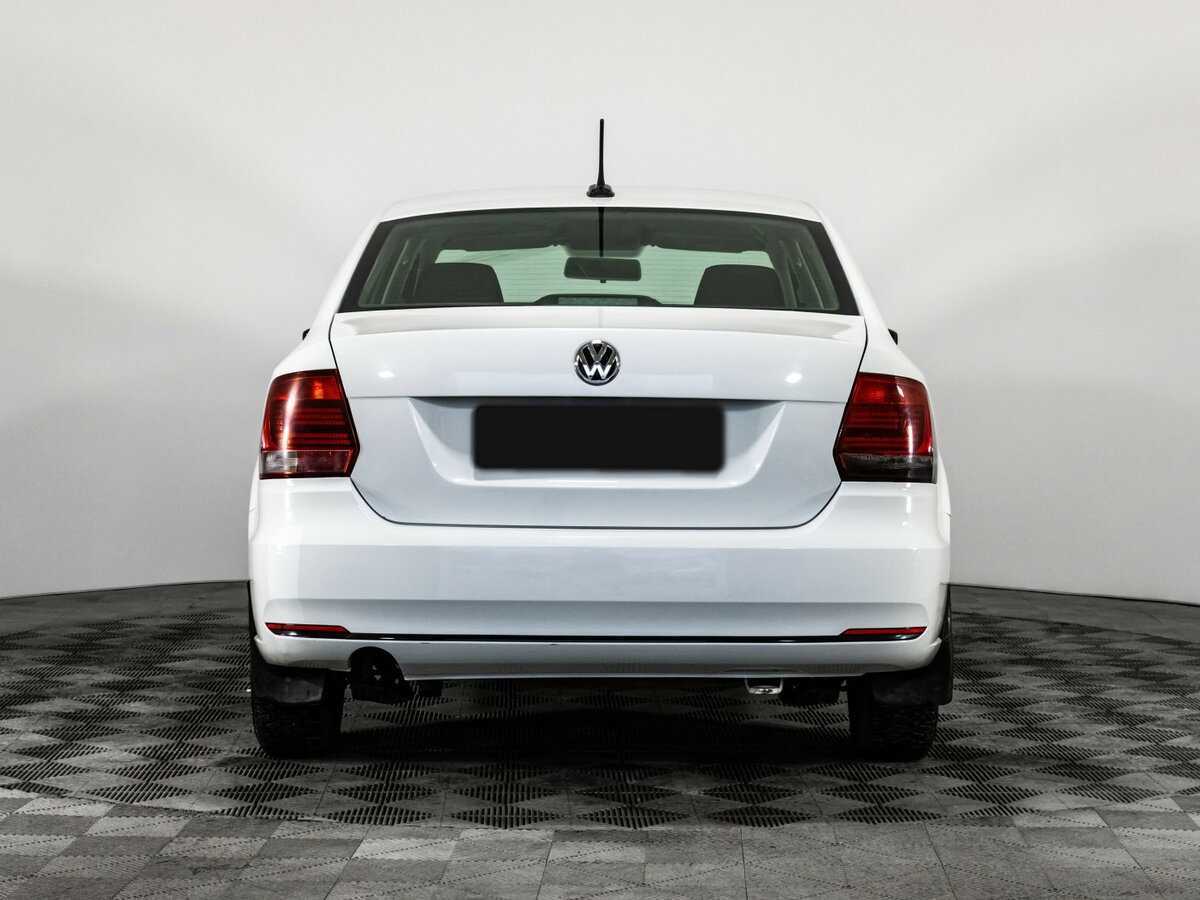 Volkswagen Polo с пробегом — 2017 год. Фото: #4