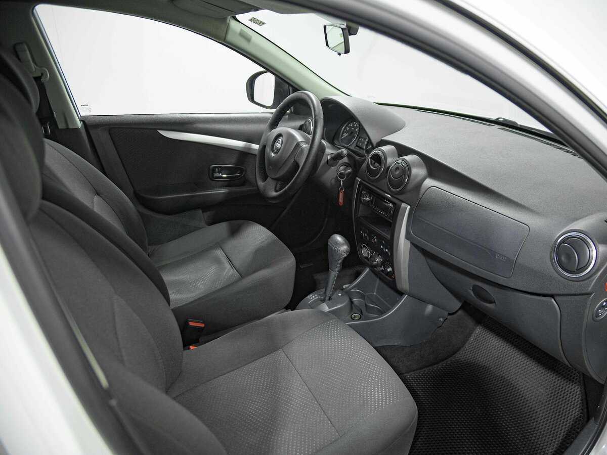 Nissan Almera с пробегом — 2014 год. Фото: #10