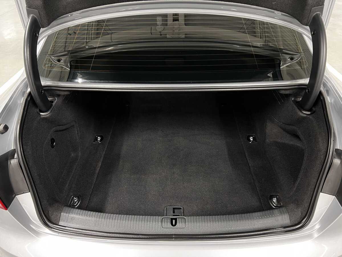 Audi A4 с пробегом — 2016 год. Фото: #9