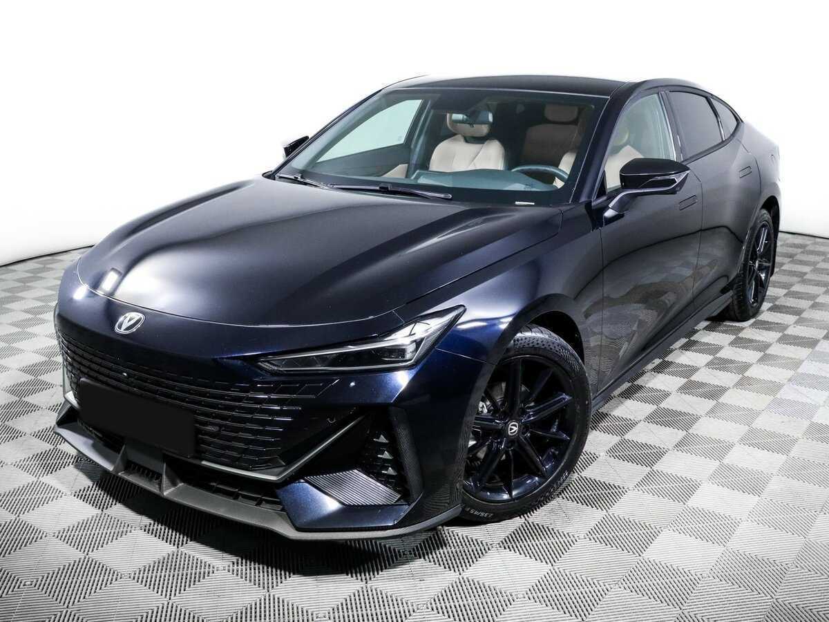 Changan UNI-V с пробегом — 2023 год. Фото: #12