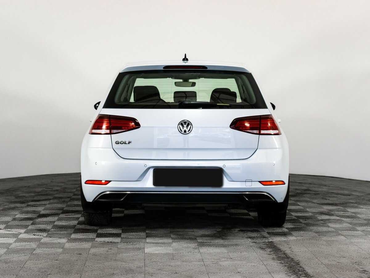 Volkswagen Golf с пробегом — 2018 год. Фото: #4