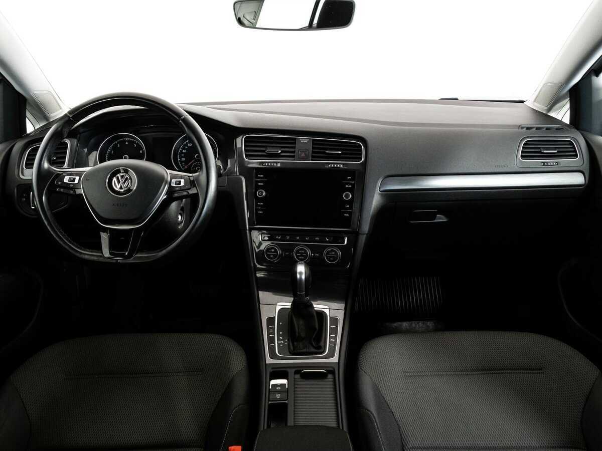 Volkswagen Golf с пробегом — 2018 год. Фото: #7
