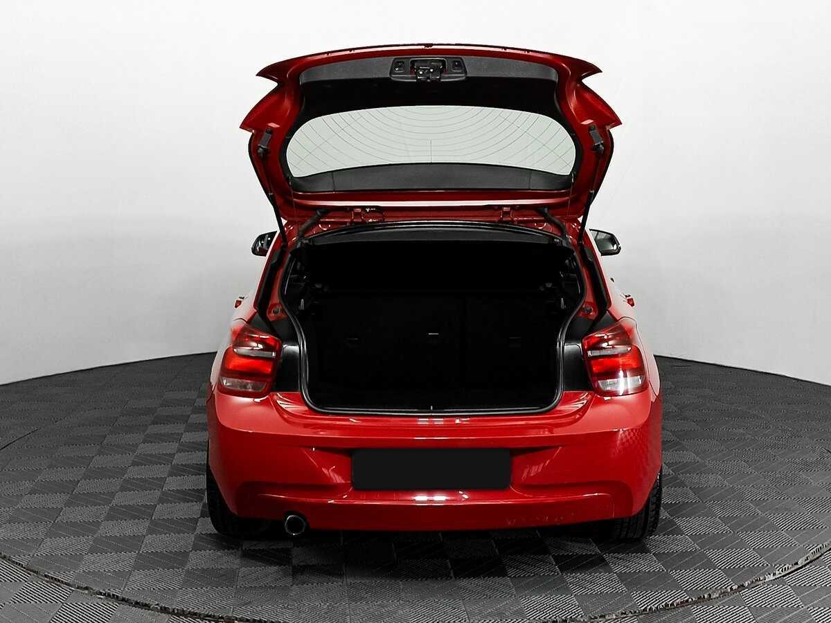 BMW 1 серии с пробегом — 2012 год. Фото: #9