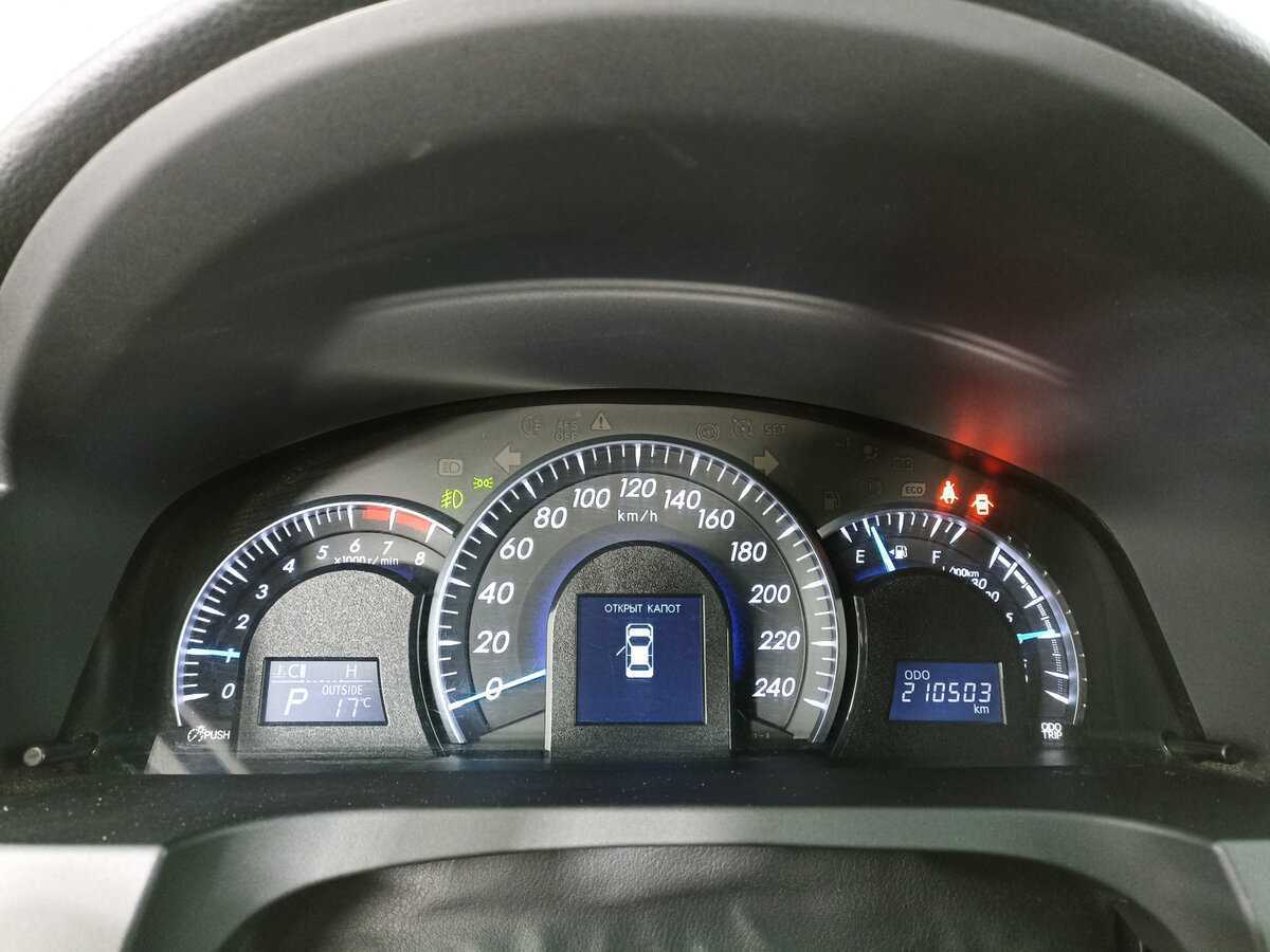 Toyota Camry с пробегом — 2013 год. Фото: #12