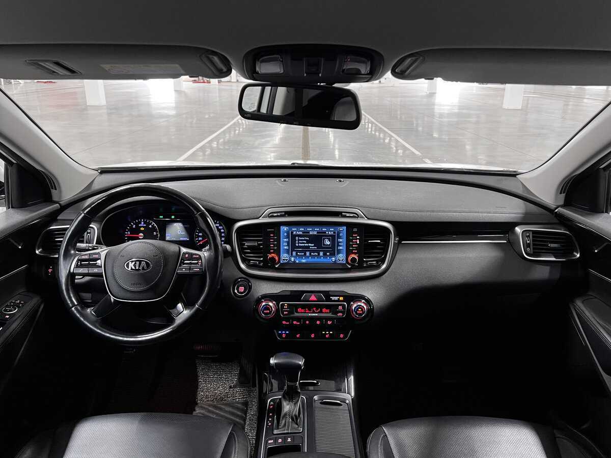 Kia Sorento с пробегом — 2018 год. Фото: #13