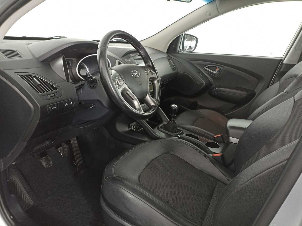 Hyundai ix35 с пробегом — 2013 год. Фото: #13