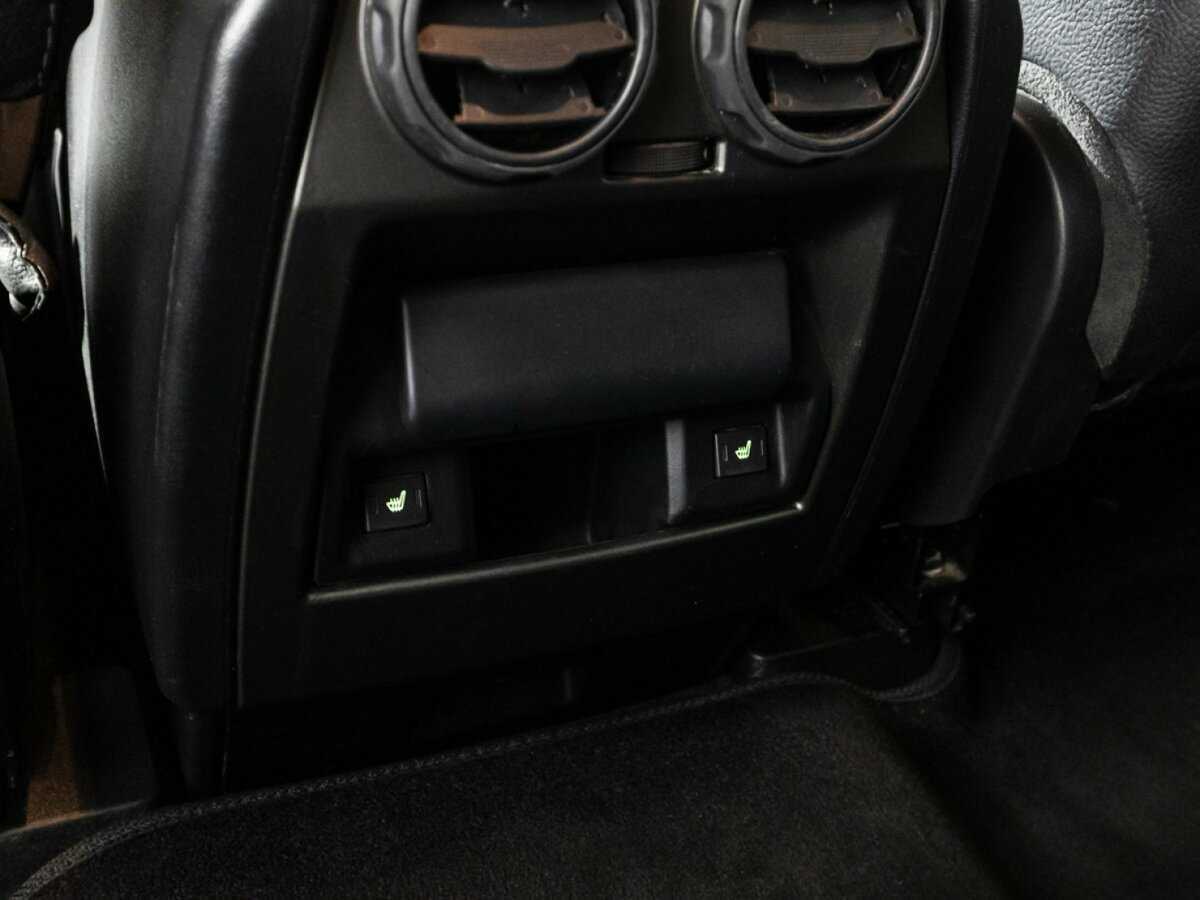 Land Rover Discovery с пробегом — 2012 год. Фото: #22