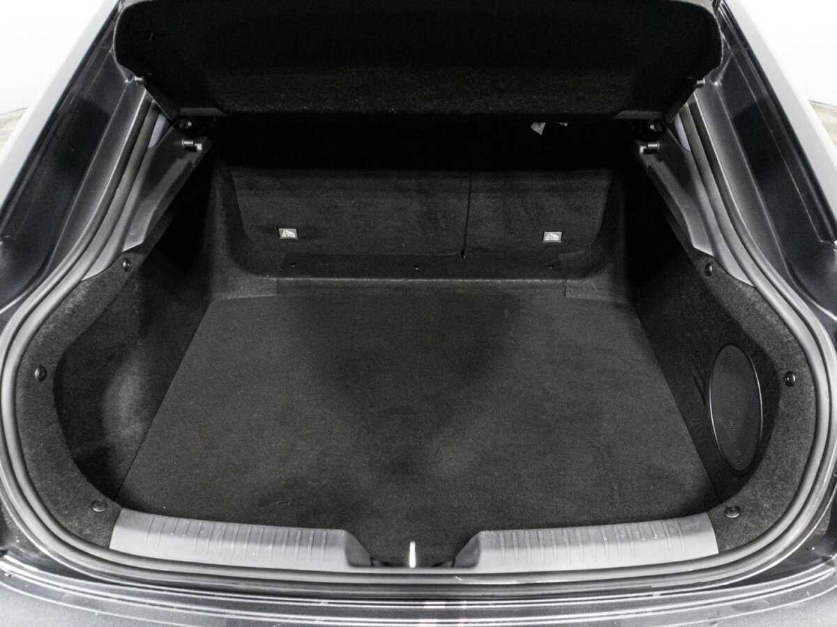 Changan UNI-V с пробегом — 2023 год. Фото: #14