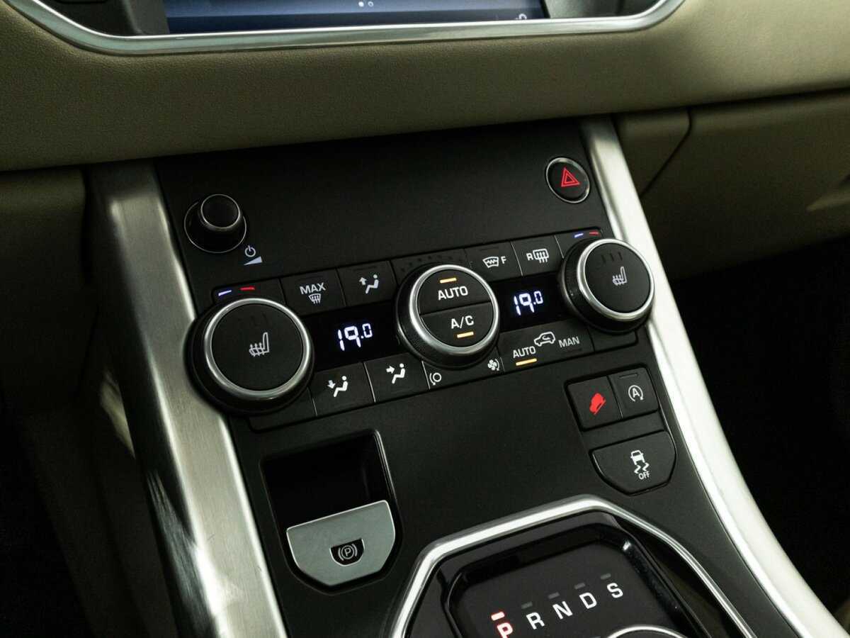 Land Rover Range Rover Evoque с пробегом — 2017 год. Фото: #18