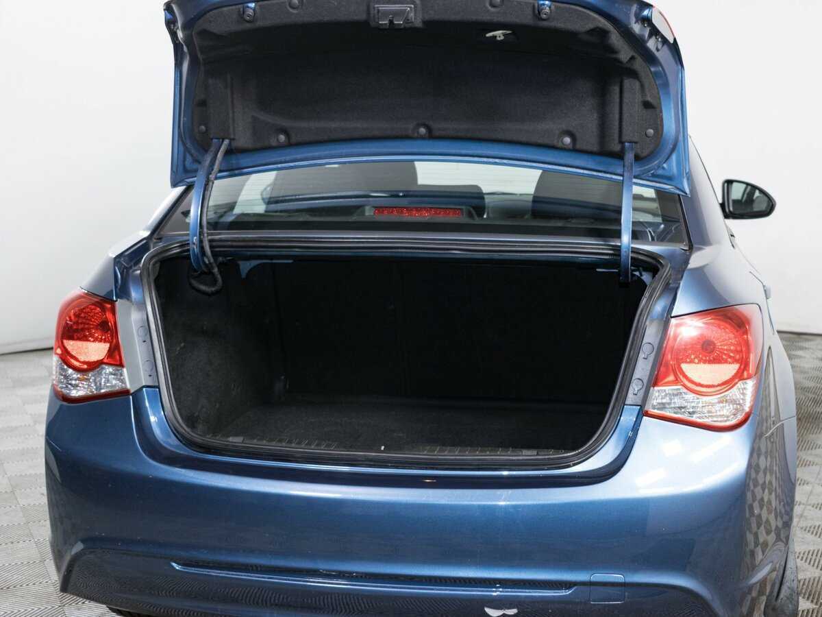 Chevrolet Cruze с пробегом — 2013 год. Фото: #6