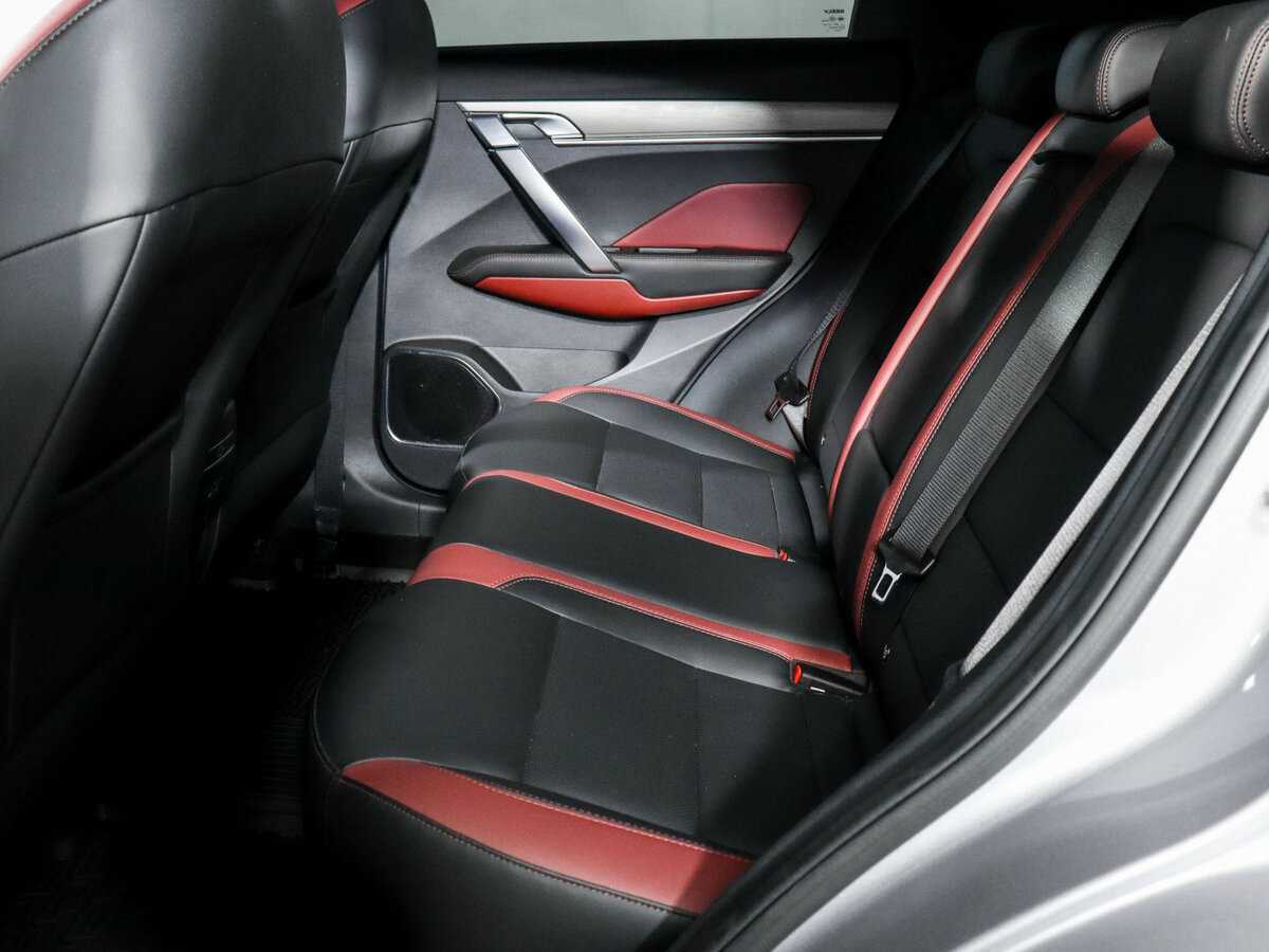 Geely Coolray с пробегом — 2023 год. Фото: #9