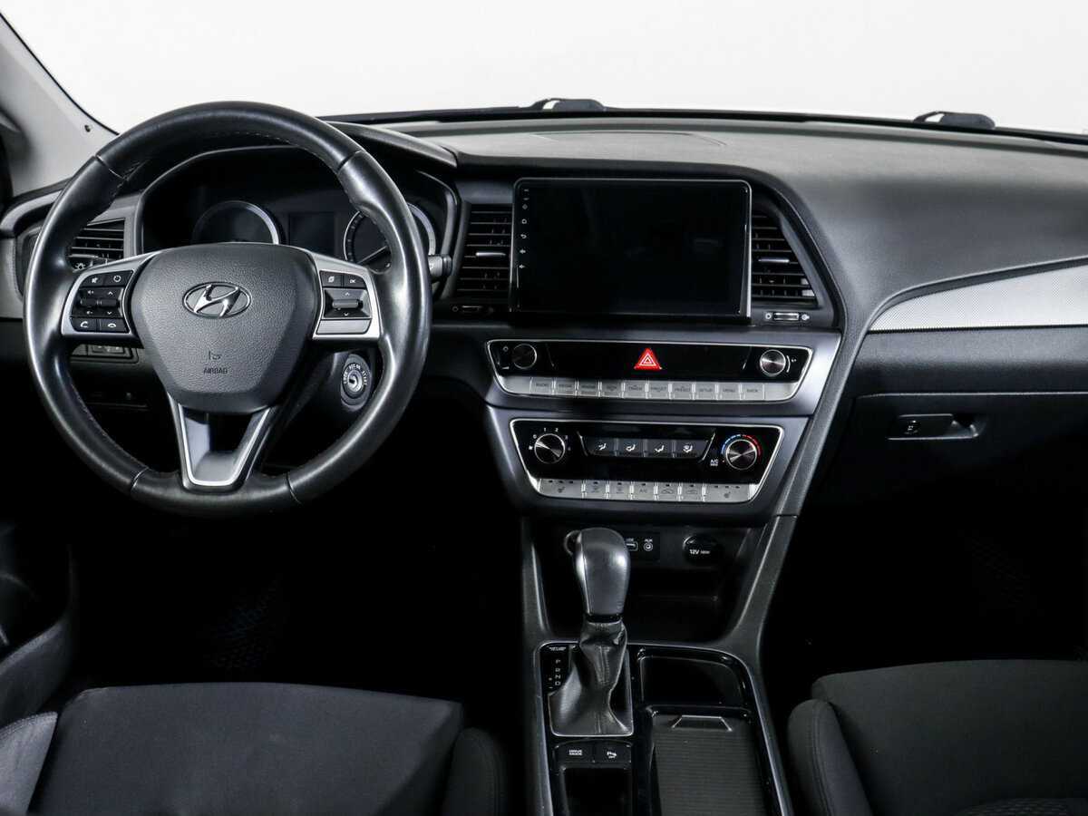 Hyundai Sonata с пробегом — 2019 год. Фото: #11