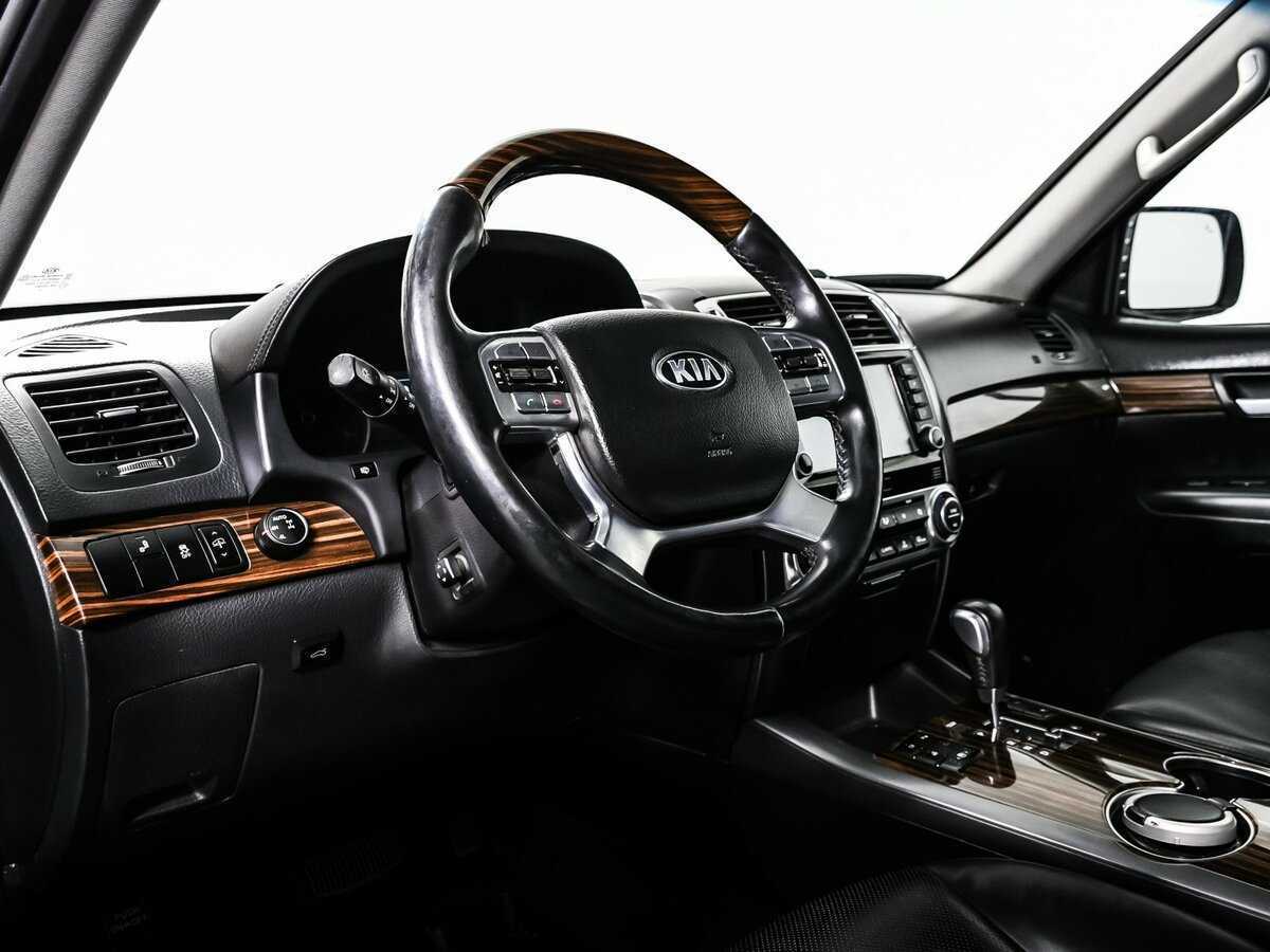 Kia Mohave с пробегом — 2017 год. Фото: #12