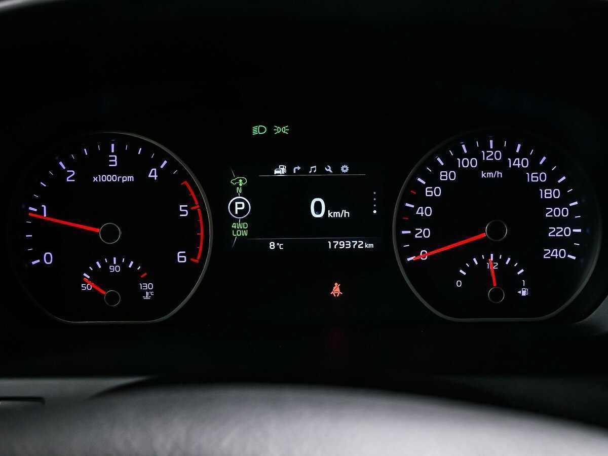 Kia Mohave с пробегом — 2018 год. Фото: #9