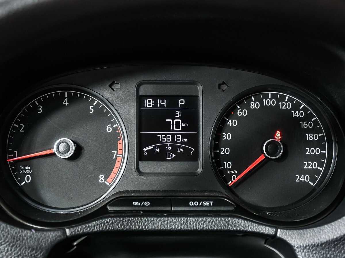 Volkswagen Polo с пробегом — 2020 год. Фото: #9