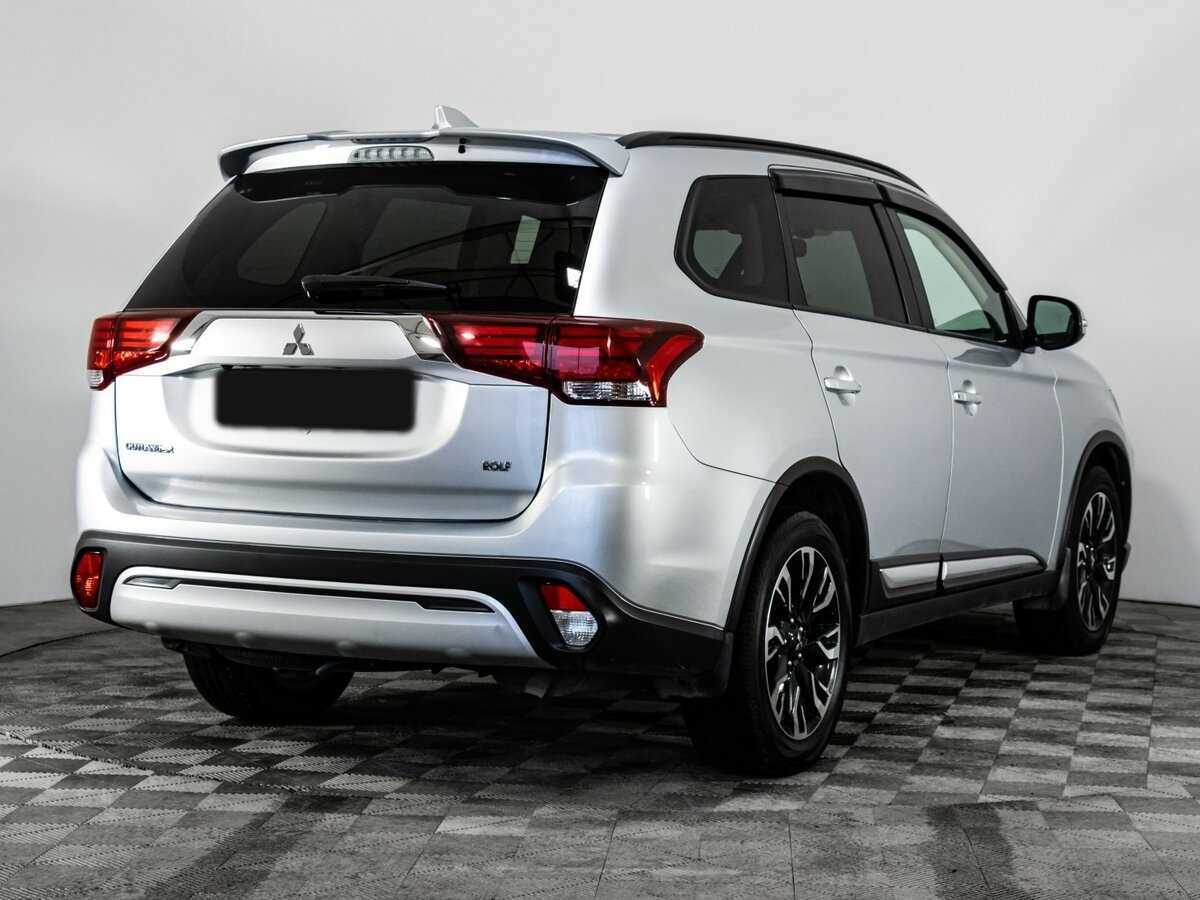 Mitsubishi Outlander с пробегом — 2021 год. Фото: #3