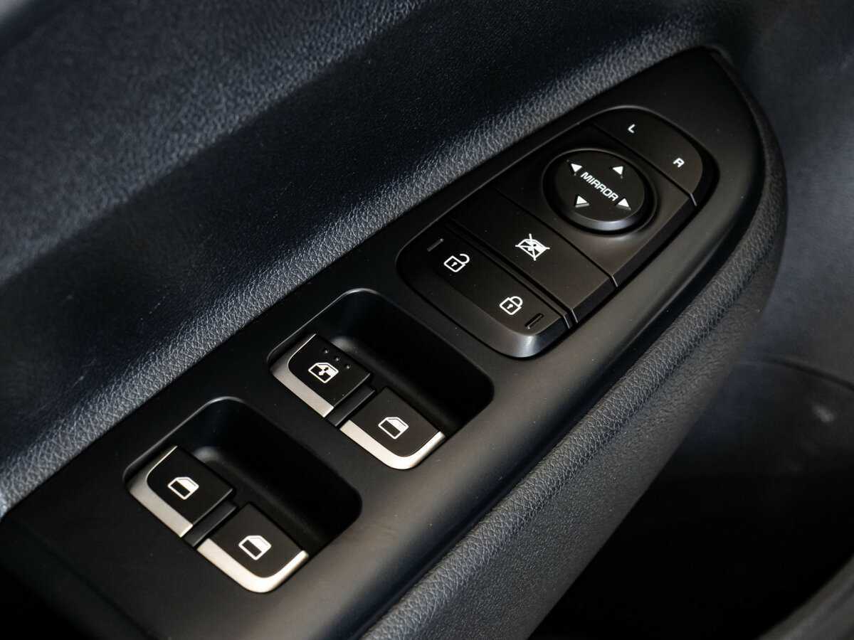 Kia Rio с пробегом — 2020 год. Фото: #17