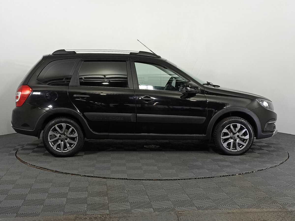 Lada (ВАЗ) Granta с пробегом — 2023 год. Фото: #3