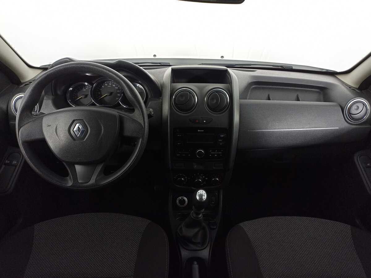 Renault Duster с пробегом — 2017 год. Фото: #11