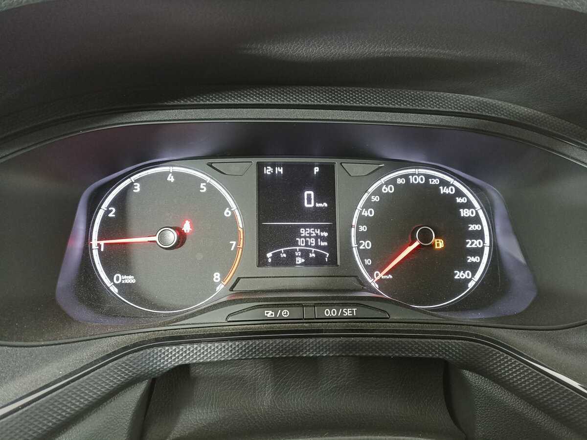 Volkswagen Polo с пробегом — 2021 год. Фото: #12