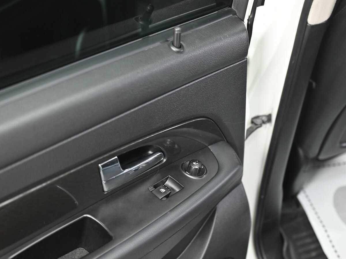 SsangYong Rexton с пробегом — 2013 год. Фото: #13