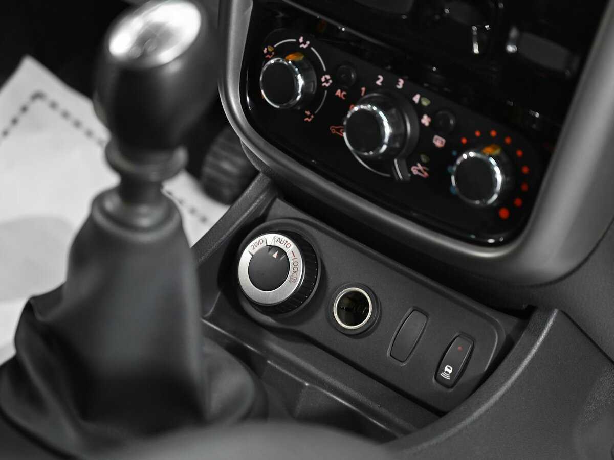 Renault Duster с пробегом — 2014 год. Фото: #9