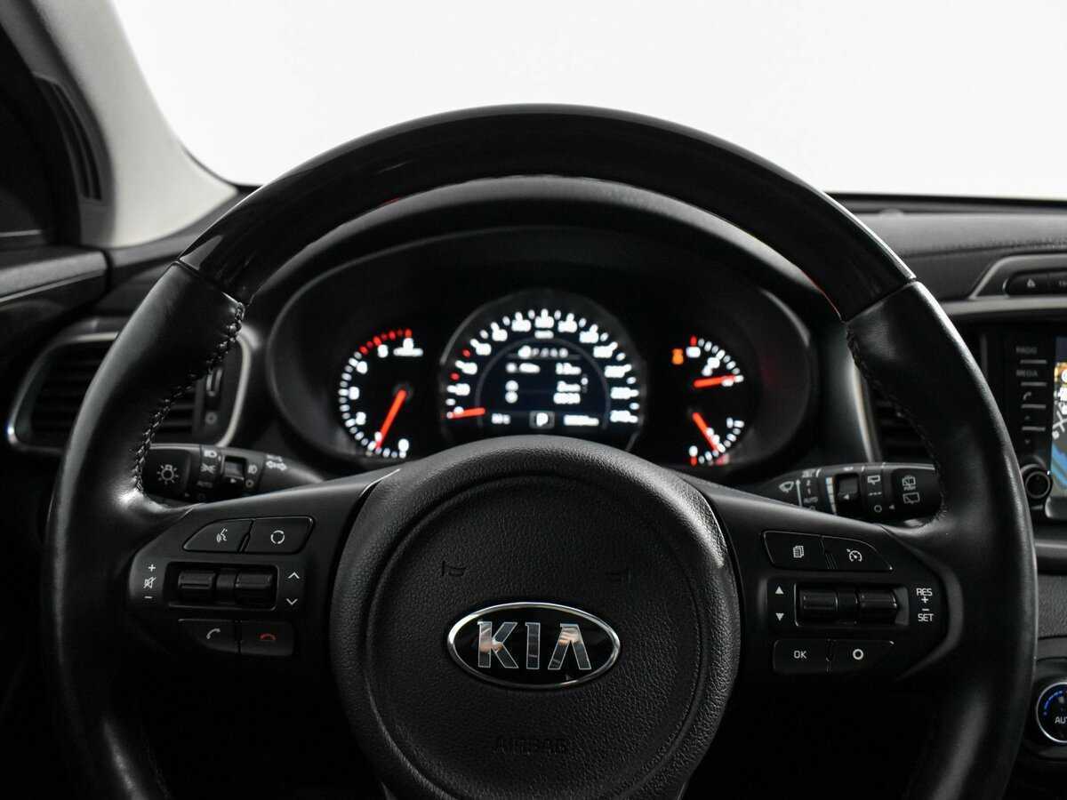 Kia Sorento с пробегом — 2016 год. Фото: #18
