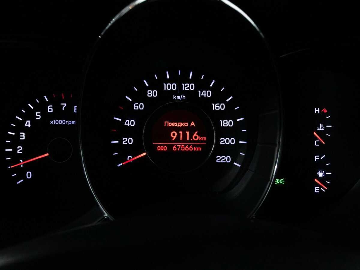 Kia Rio с пробегом — 2013 год. Фото: #11