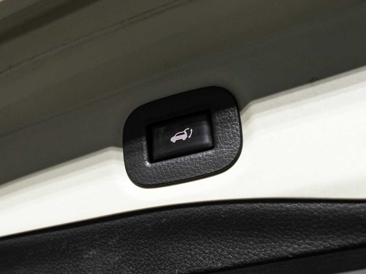 Nissan X-Trail с пробегом — 2015 год. Фото: #15