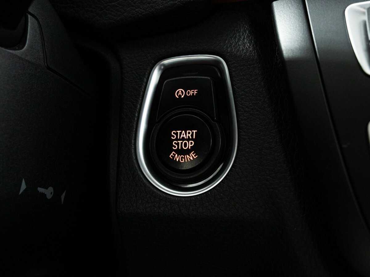 BMW 3 серии с пробегом — 2015 год. Фото: #18