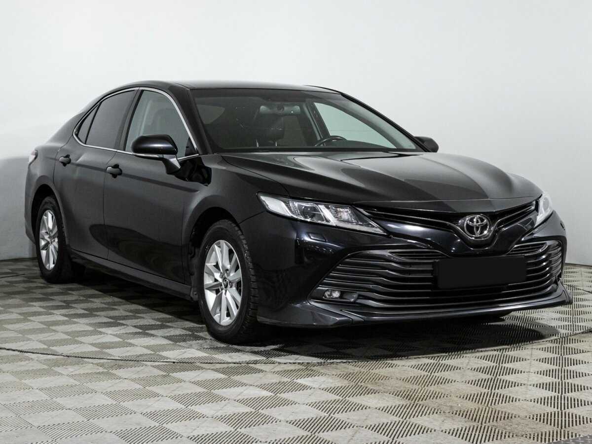 Toyota Camry с пробегом — 2019 год. Фото: #2