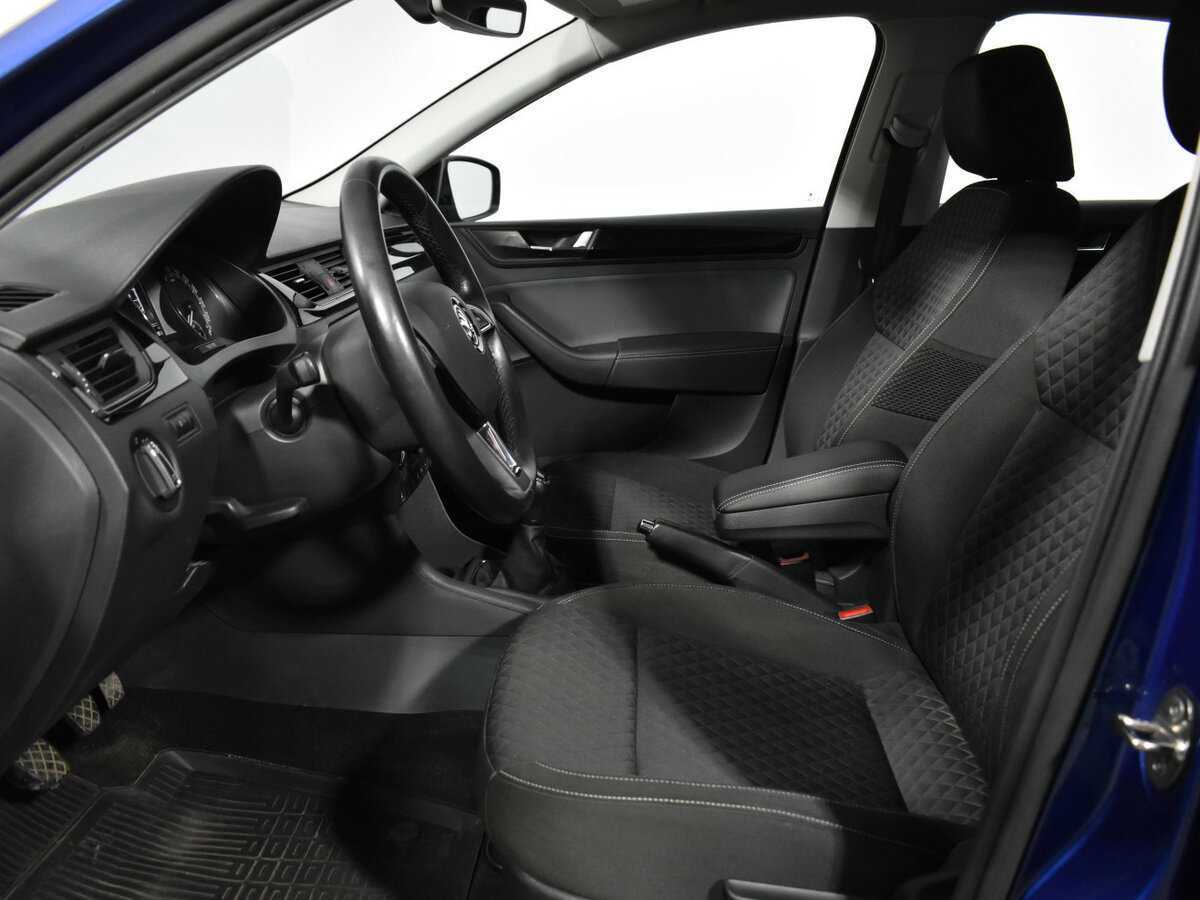 Skoda Rapid с пробегом — 2018 год. Фото: #16