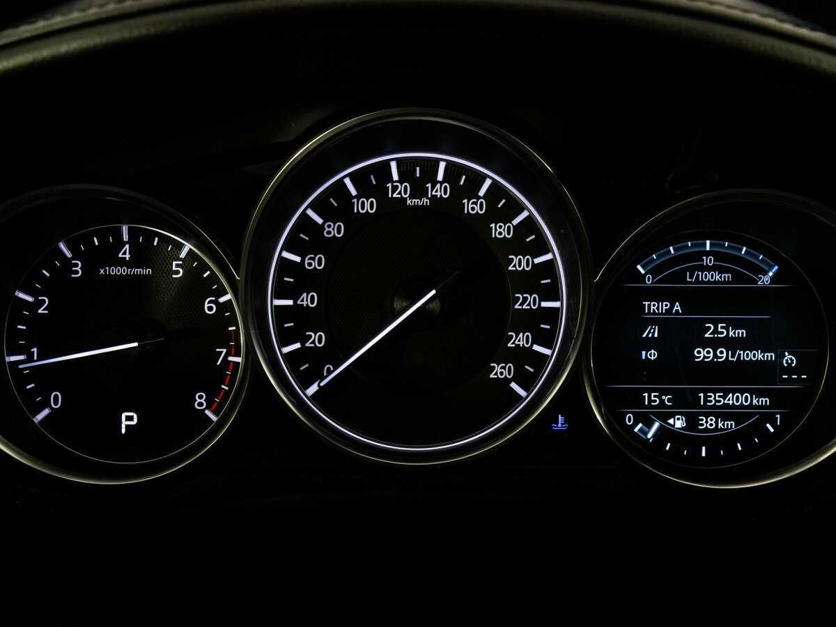 Mazda 6 с пробегом — 2017 год. Фото: #22