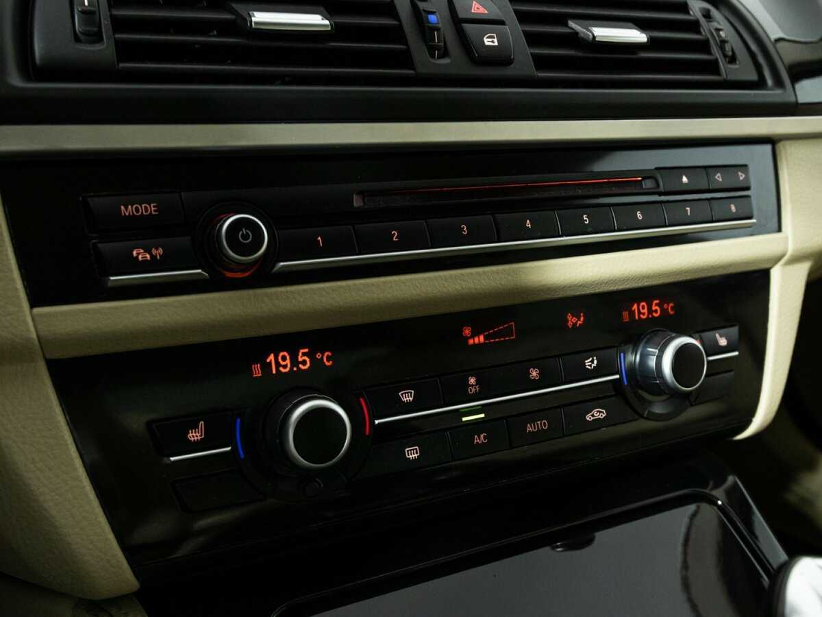 BMW 5 серии с пробегом — 2014 год. Фото: #17