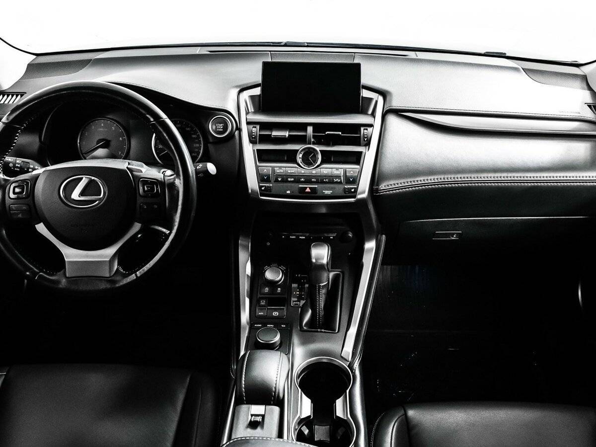Lexus NX с пробегом — 2016 год. Фото: #10
