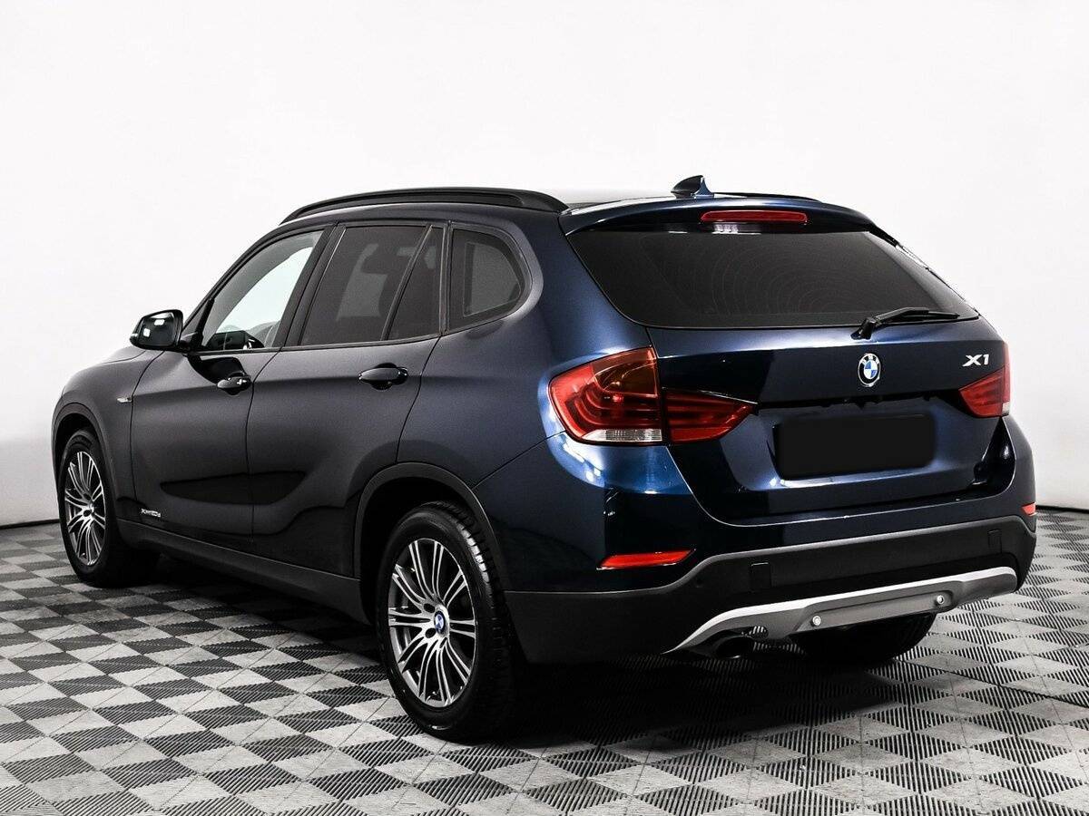 BMW X1 с пробегом — 2013 год. Фото: #6