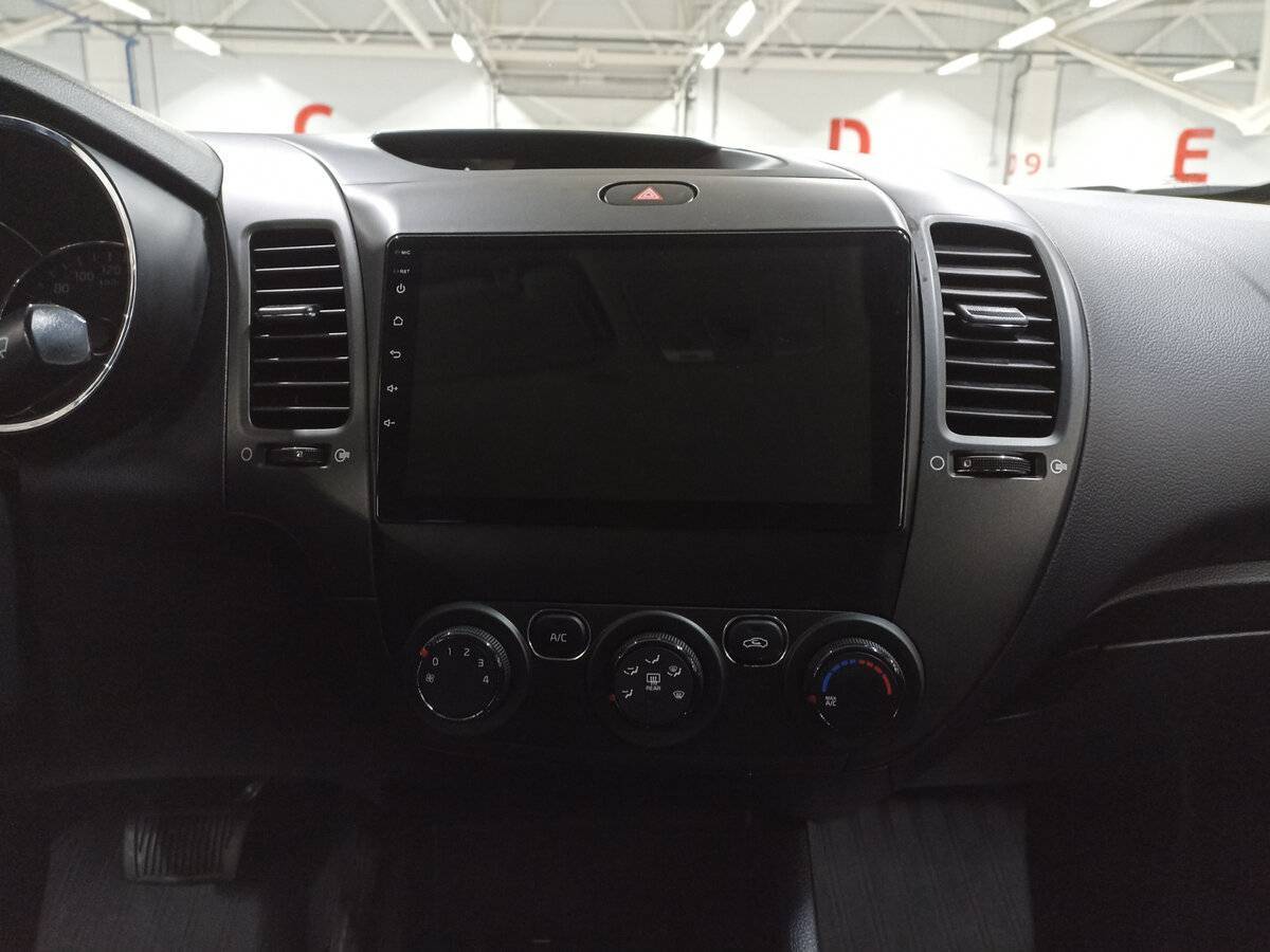 Kia Cerato с пробегом — 2018 год. Фото: #14