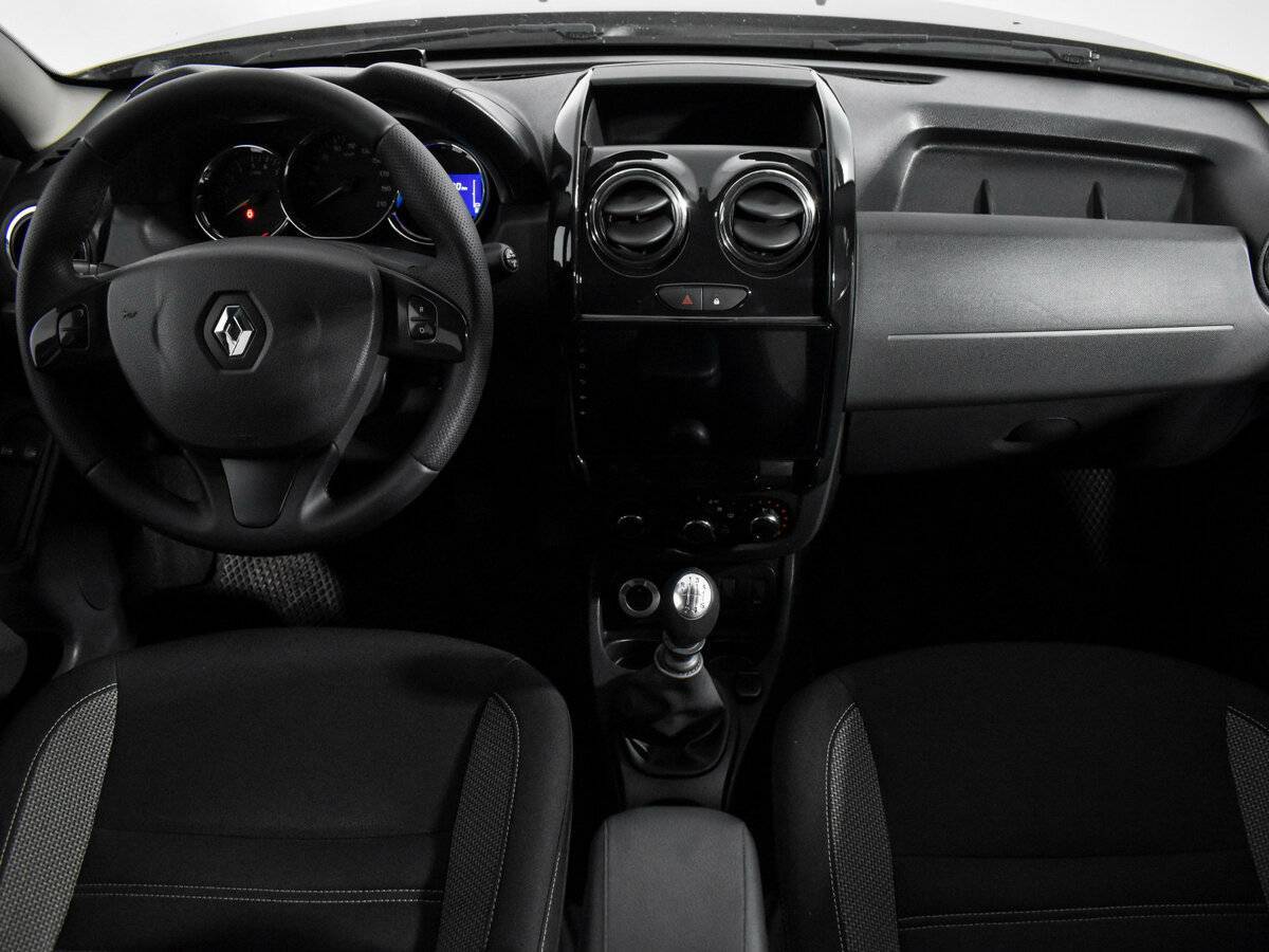 Renault Duster с пробегом — 2017 год. Фото: #12