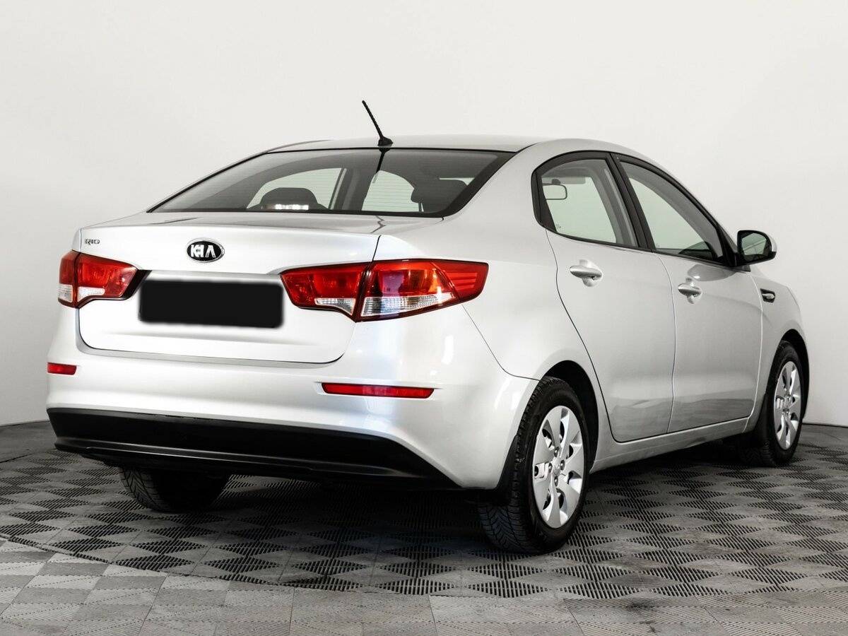 Kia Rio с пробегом — 2015 год. Фото: #3