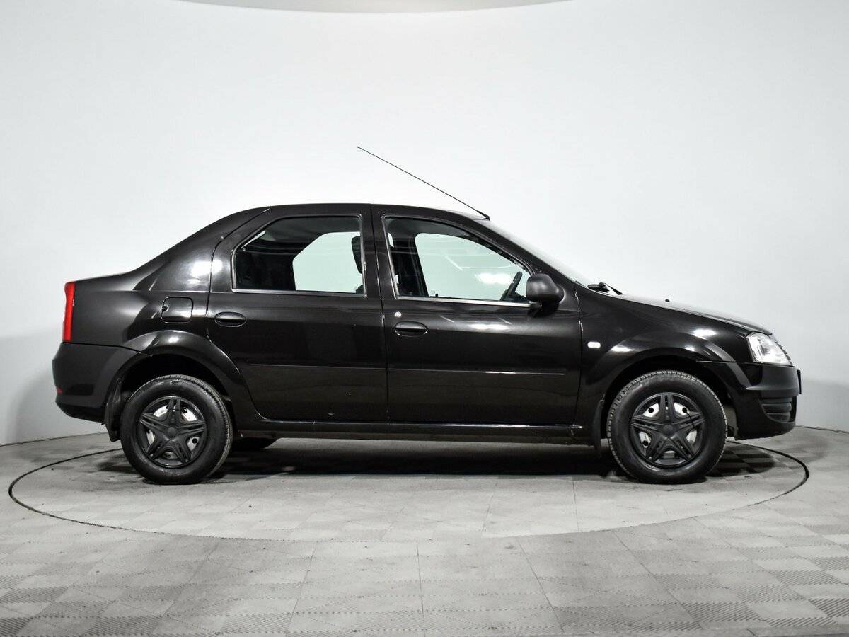 Renault Logan с пробегом — 2015 год. Фото: #3