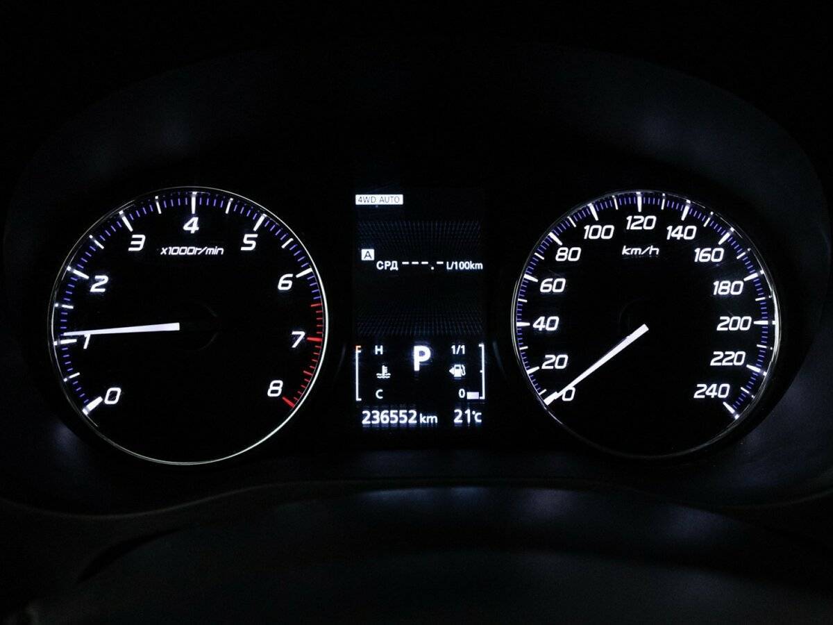 Mitsubishi Outlander с пробегом — 2019 год. Фото: #11