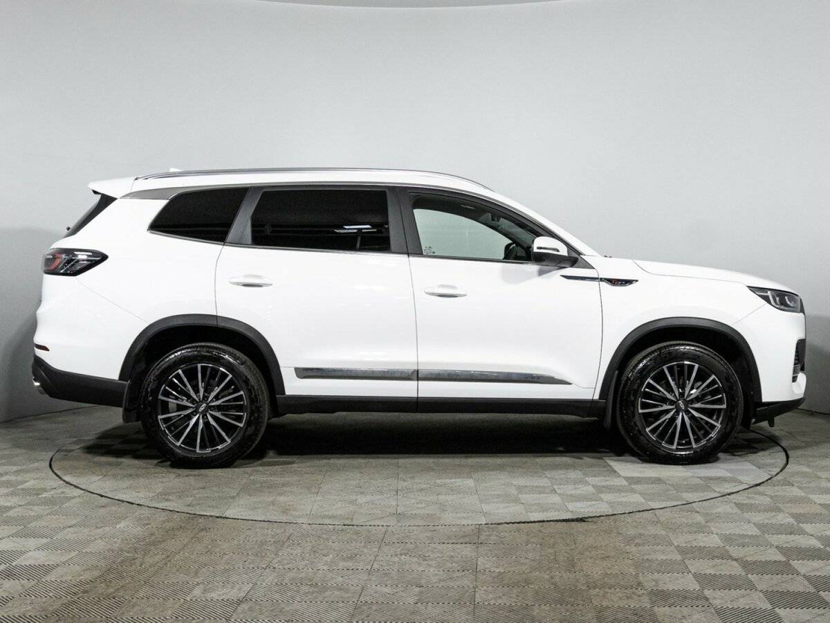 Chery Tiggo 8 Pro Max с пробегом — 2023 год. Фото: #3