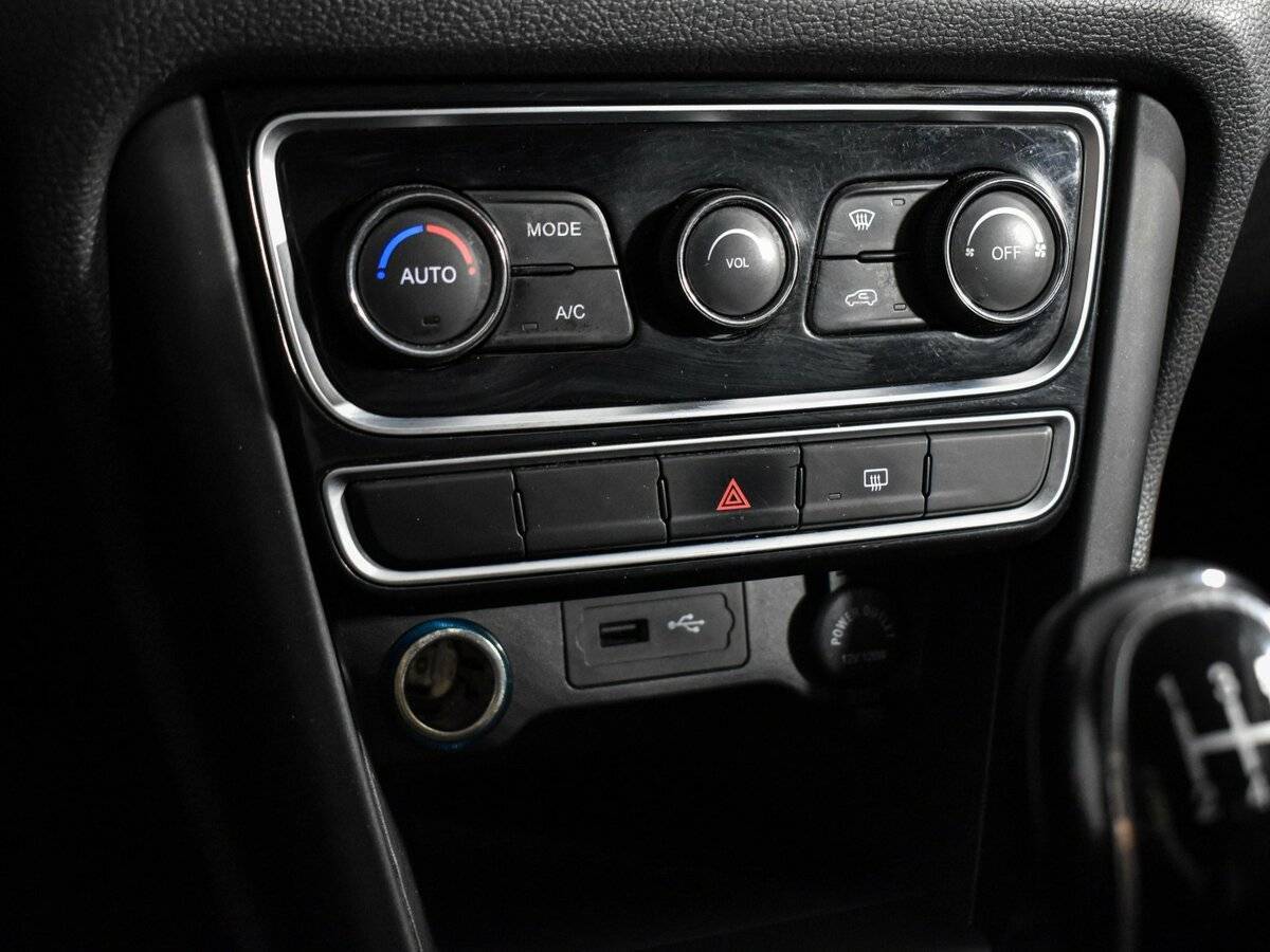 Chery Tiggo 3 с пробегом — 2017 год. Фото: #16