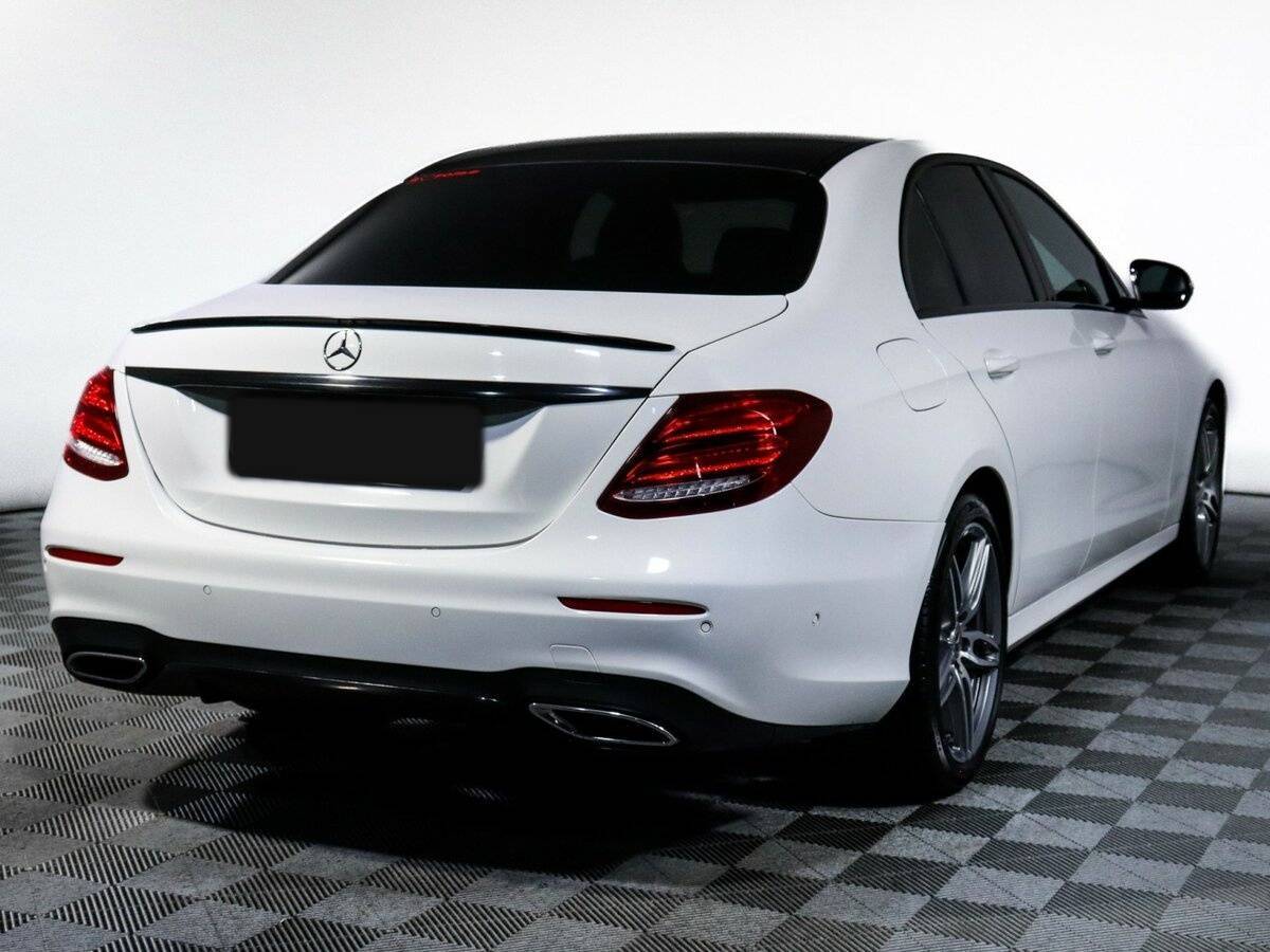 Mercedes-Benz E-Класс с пробегом — 2017 год. Фото: #4